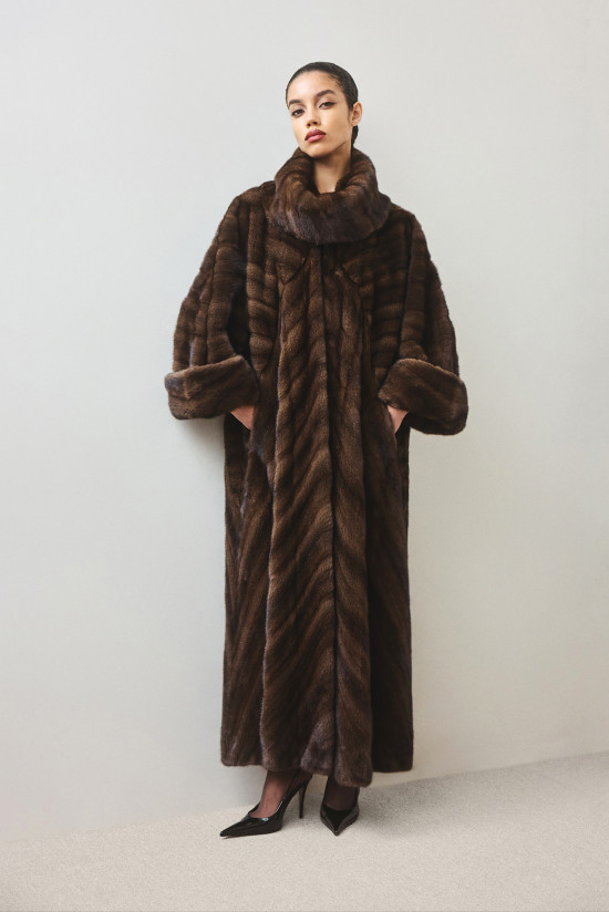 COLLECTION - Пальто из меха норки с шарфом